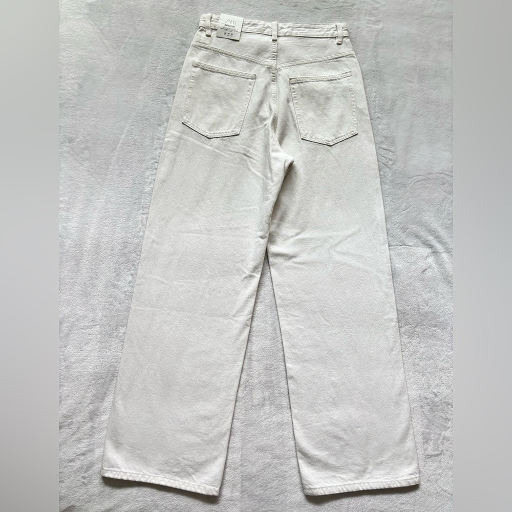 ZARA Baggy Fit Mid Rise Dropped Crotch Straight Leg White Denim Jean--NWT--29 - Picture 9 of 16